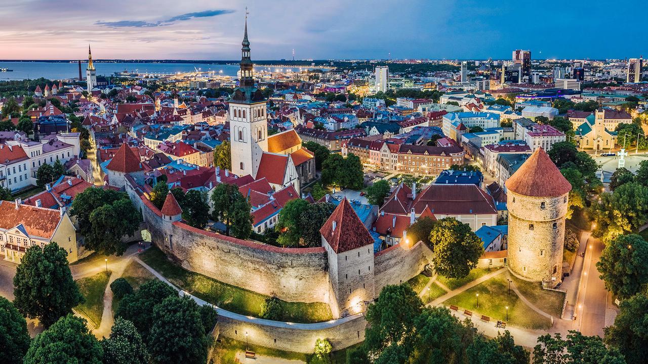 Vip Old Town Apartments Tallin Exterior foto