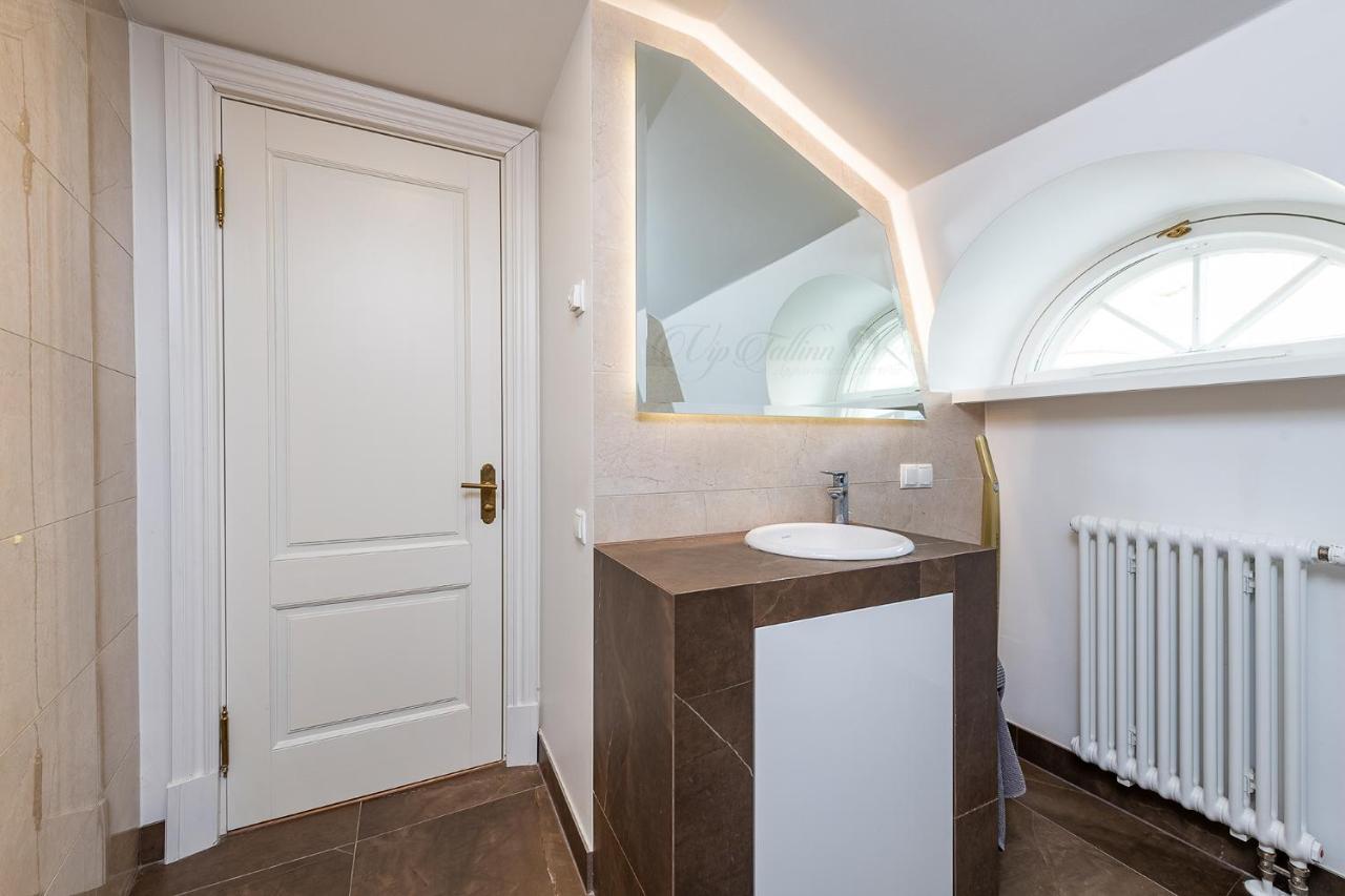 Vip Old Town Apartments Tallin Exterior foto